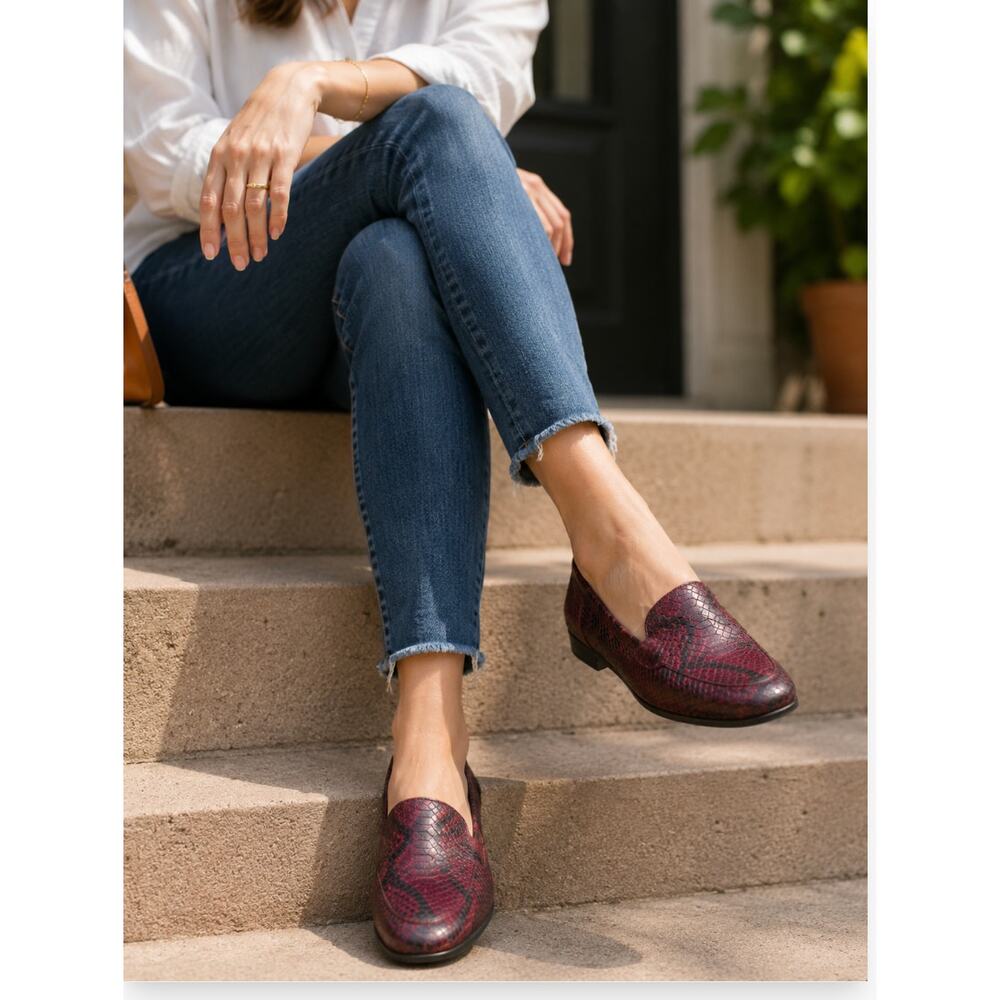 VIONIC Willa Boa Red Snakeskin Leather Slip-On Loafers Flats Comfort Shoe - Picture 16 of 16